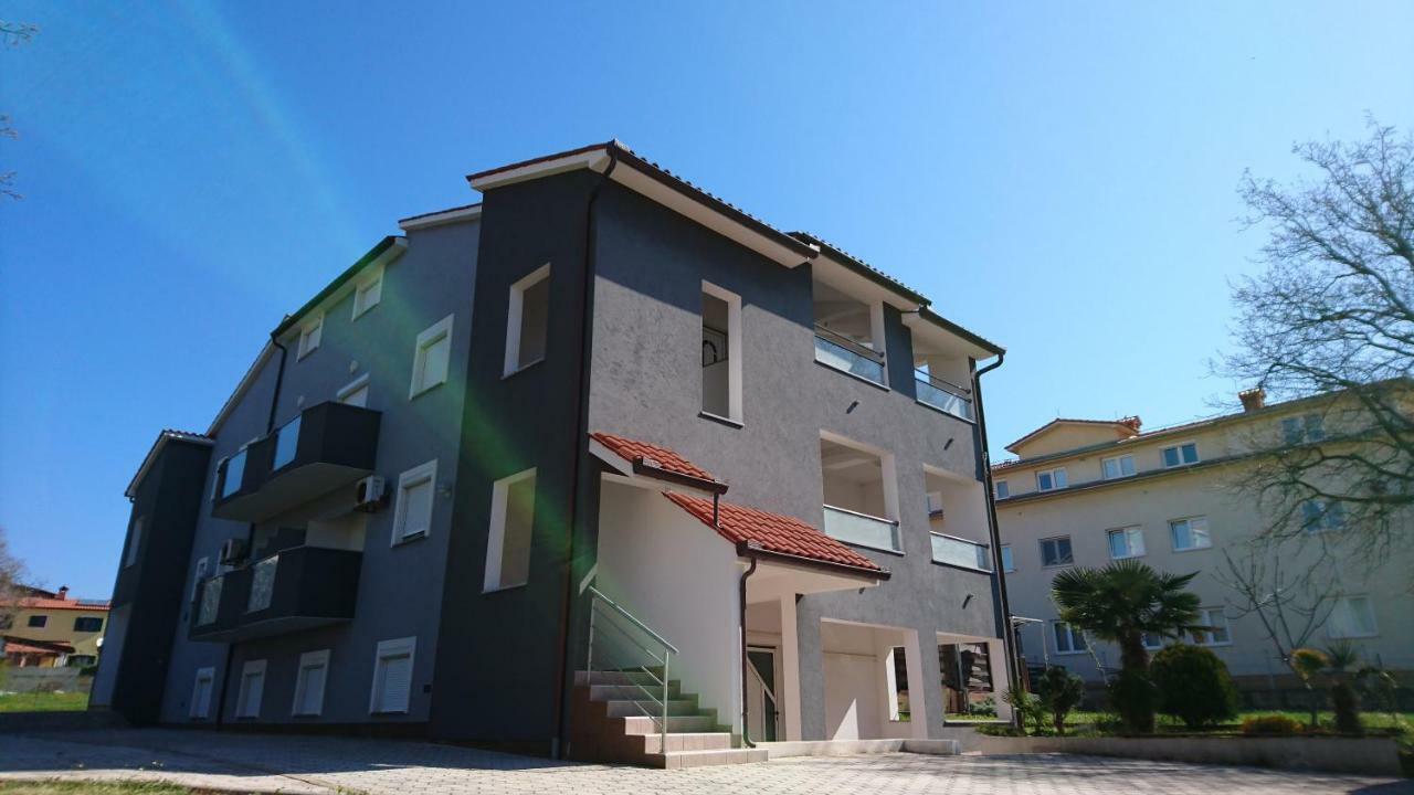 Apartments Barbic Medulin Eksteriør bilde